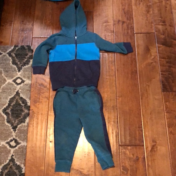 Toddlers Joggers and Hoodie - Picture 1 of 7